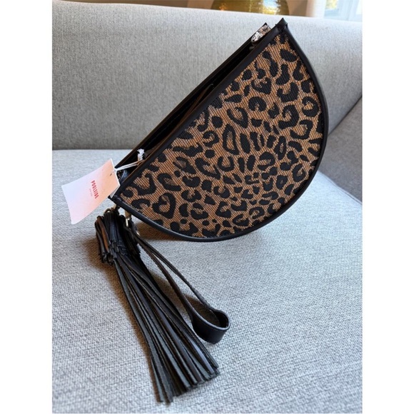 Poolside Handbags - Poolside Bags Leopard Print Raffia Clutch New
